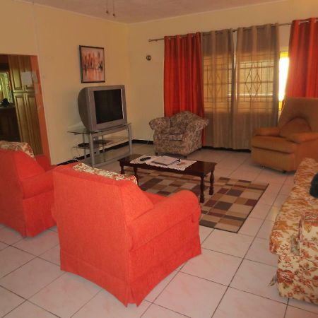 Chateau Yellow Mandeville Esterno foto